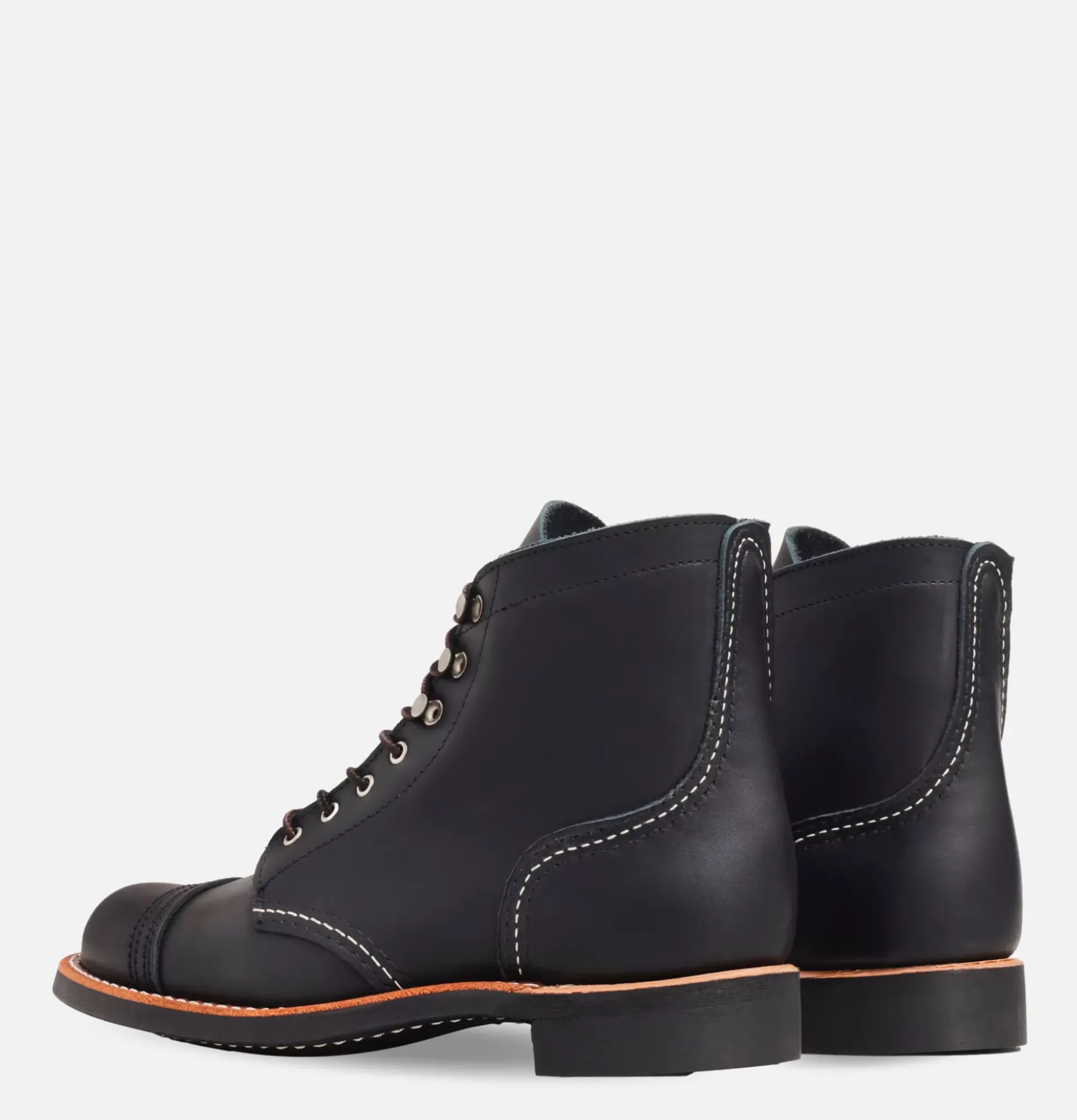 3366 - Iron Ranger Black