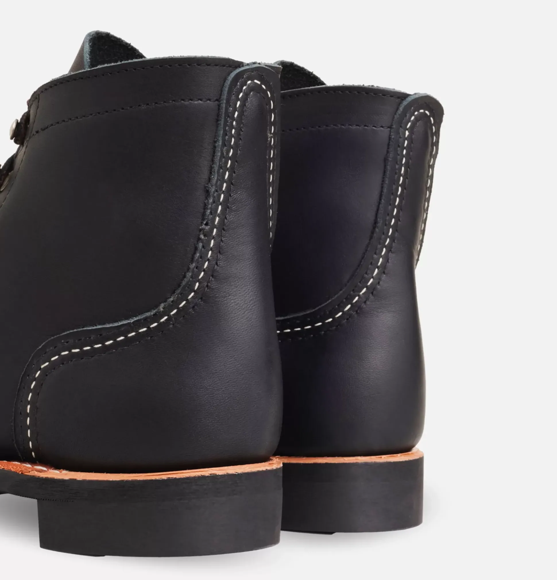 3366 - Iron Ranger Black