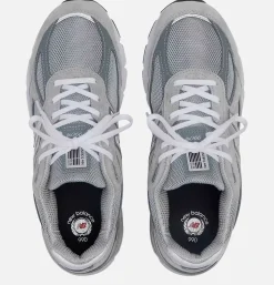 Baskets 990 V4 Grey