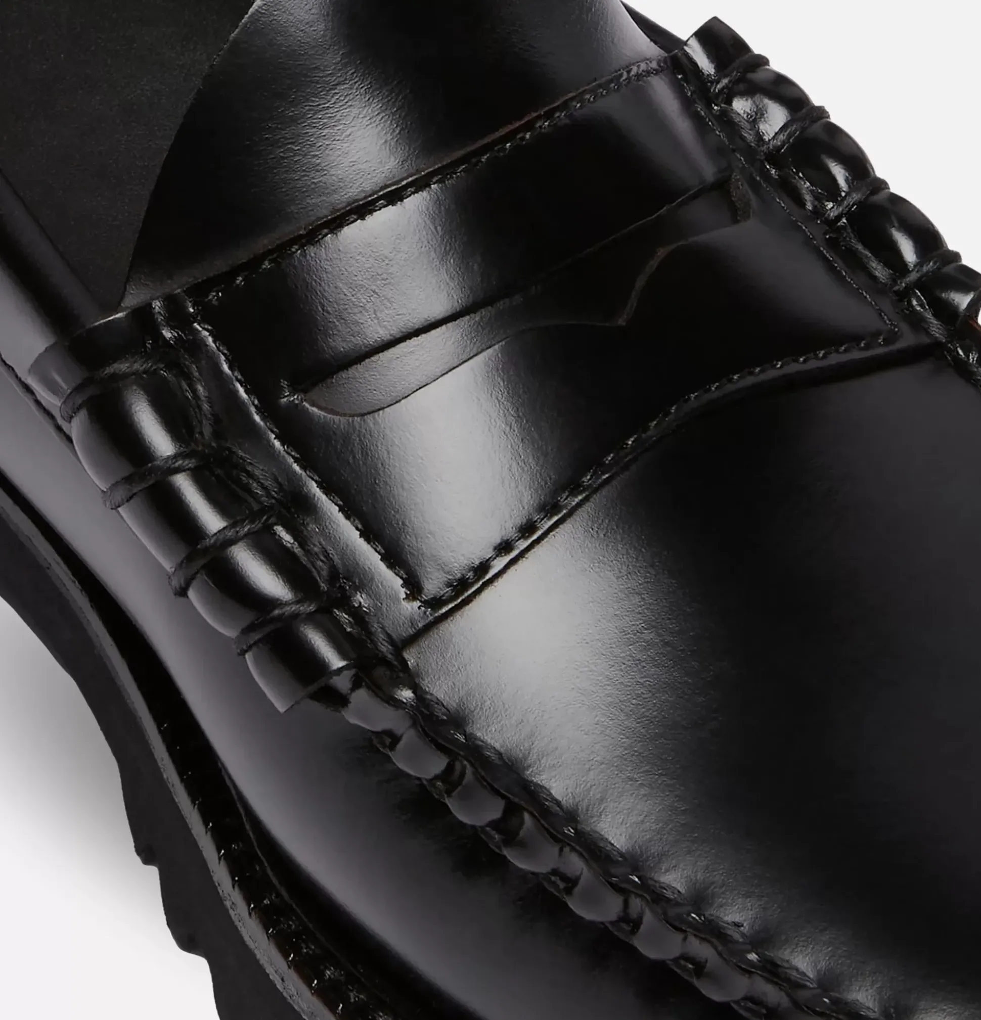 Larson 90'S Penny Loafer Black